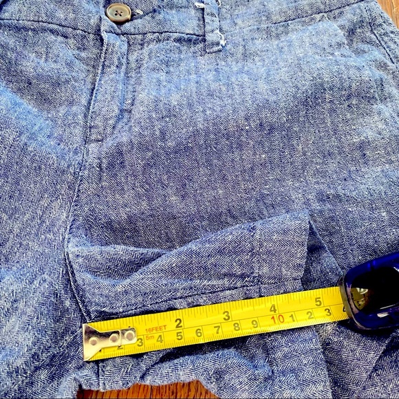Old Navy blue everyday short size 2 - Picture 7 of 9